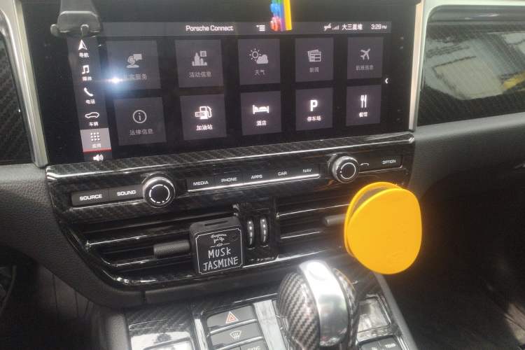 Used Porsche Macan 2020 Macan 2.0T Audio And AC Panel