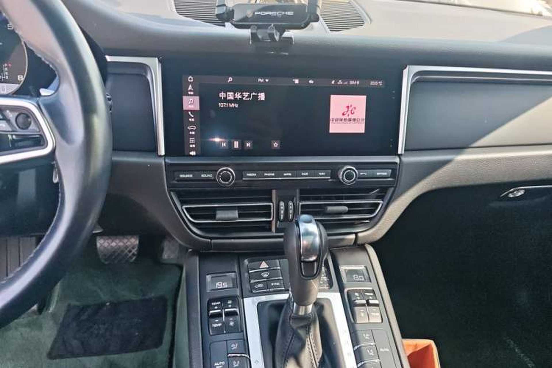 Used Porsche Macan 2020 Macan 2.0T Audio And AC Panel