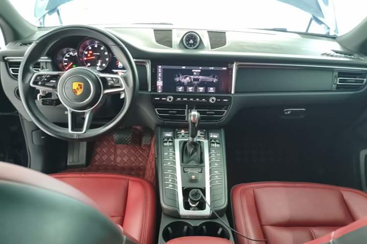 Used Porsche Macan 2020 Macan 2.0T Center Console