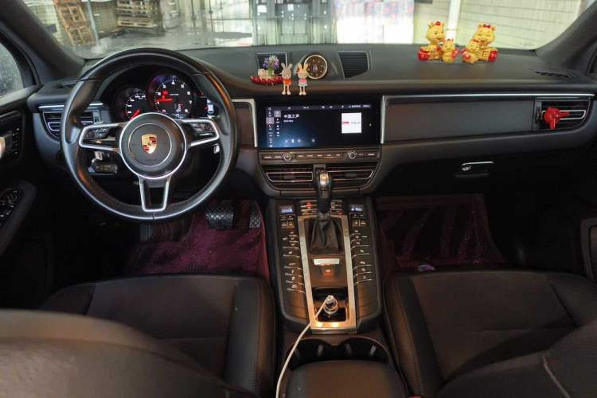 Used Porsche Macan 2020 Macan 2.0T Center Console