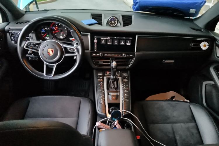 Used Porsche Macan 2020 Macan 2.0T Center Console