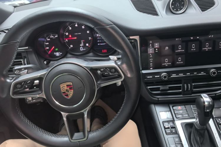 Used Porsche Macan 2020 Macan 2.0T Center Console
