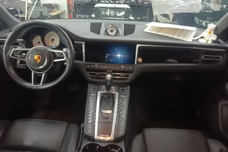Used Porsche Macan 2020 Macan 2.0T Center Console