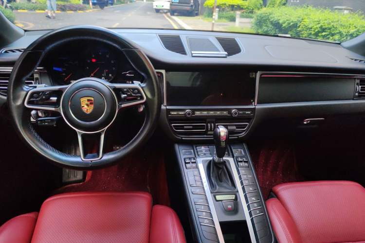 Used Porsche Macan 2020 Macan 2.0T Center Console