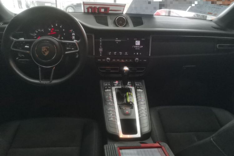Used Porsche Macan 2020 Macan 2.0T Center Console