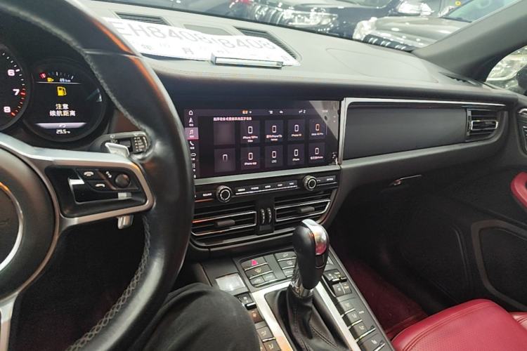 Used Porsche Macan 2020 Macan 2.0T Center Console