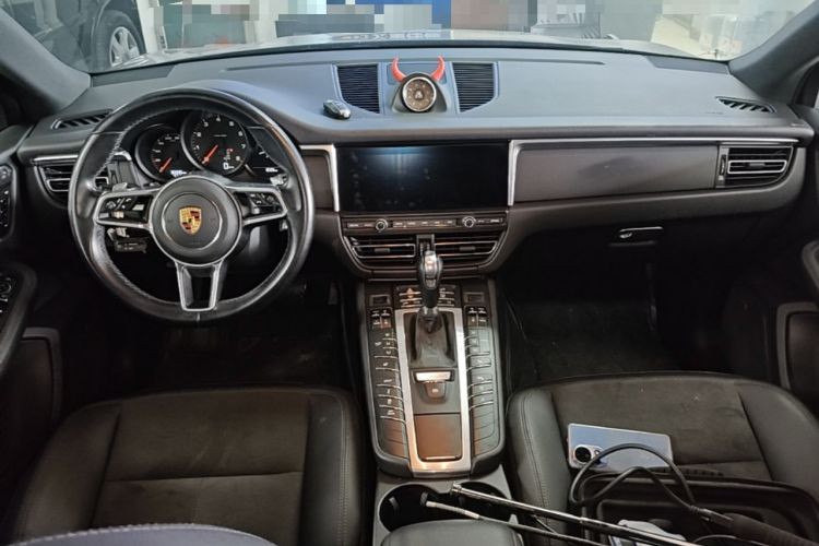 Used Porsche Macan 2020 Macan 2.0T Center Console