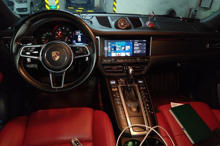 Used Porsche Macan 2020 Macan 2.0T Center Console