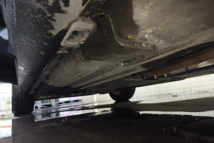 Used Porsche Macan 2020 Macan 2.0T Chassis Rear Left