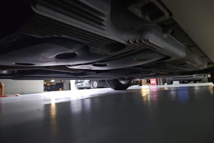 Used Porsche Macan 2020 Macan 2.0T Chassis Rear Right