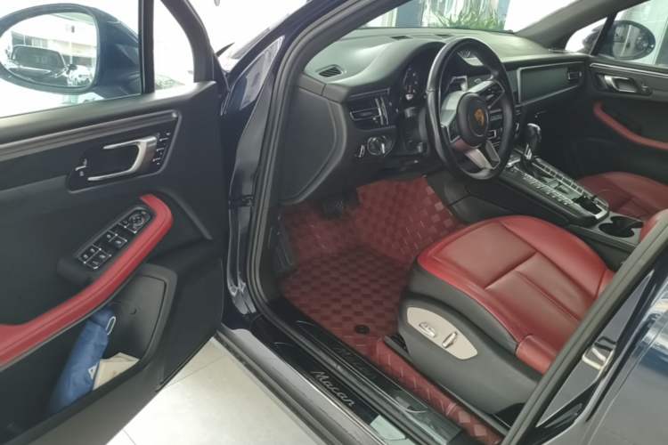 Used Porsche Macan 2020 Macan 2.0T Driver Seat
