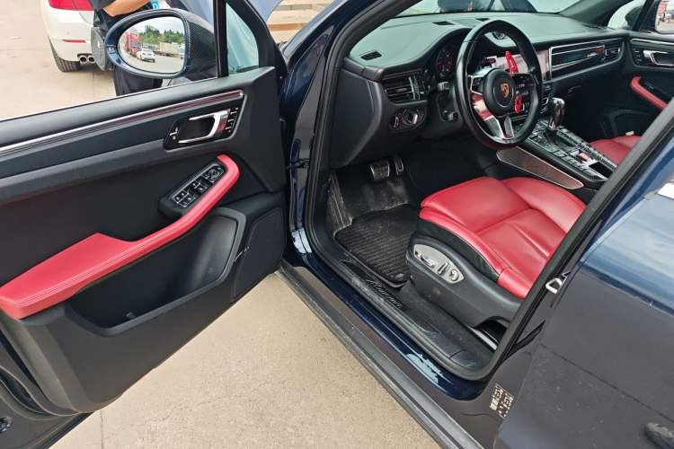 Used Porsche Macan 2020 Macan 2.0T Driver Seat