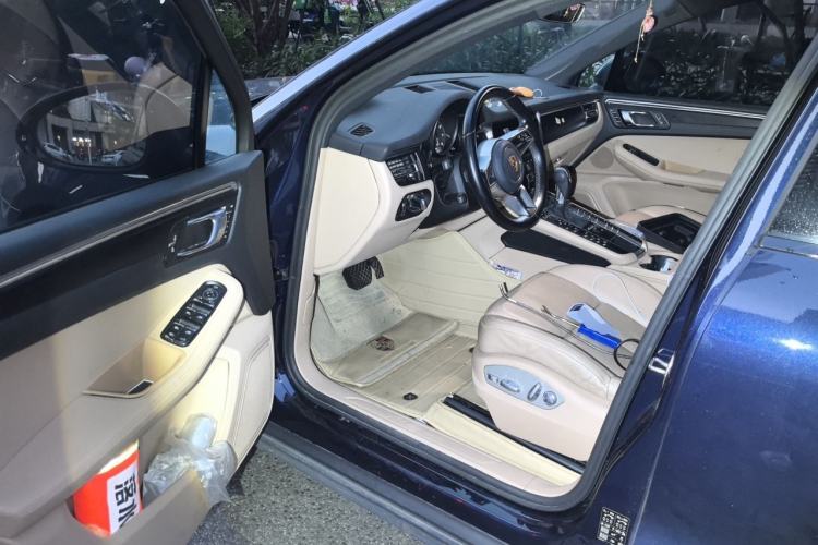 Used Porsche Macan 2020 Macan 2.0T Driver Seat