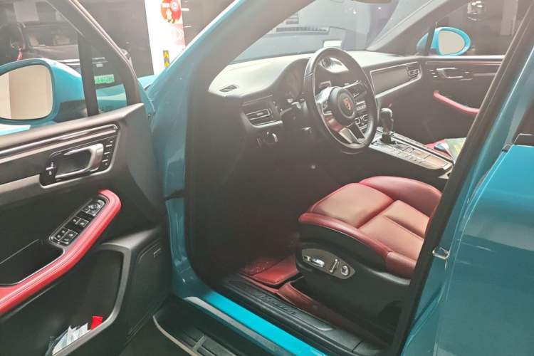 Used Porsche Macan 2020 Macan 2.0T Driver Seat