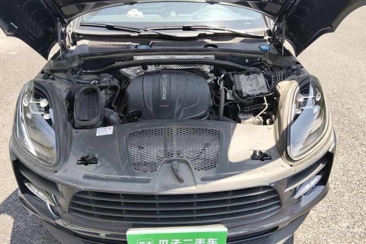 Used Porsche Macan 2020 Macan 2.0T Engine Bay