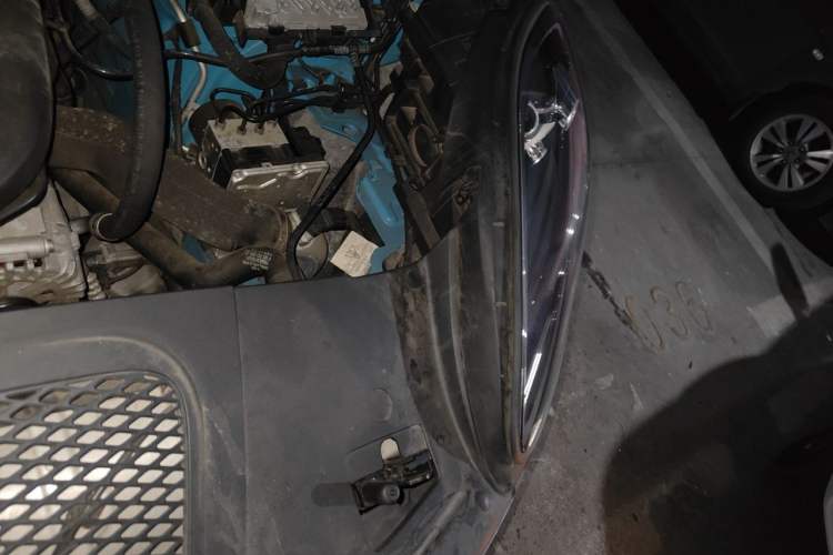 Used Porsche Macan 2020 Macan 2.0T Engine Bay Left