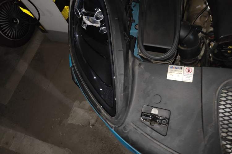 Used Porsche Macan 2020 Macan 2.0T Engine Bay Right