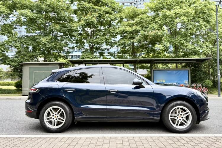 Used Porsche Macan 2020 Macan 2.0T Exterior 6