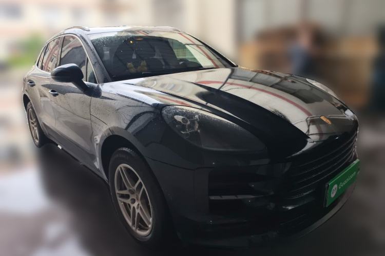 Used Porsche Macan 2020 Macan 2.0T Front Right 45 Deg