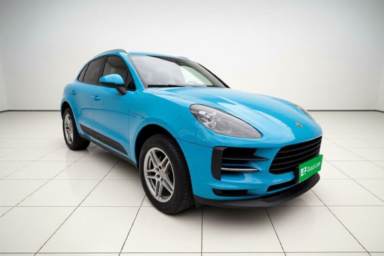 Used Porsche Macan 2020 Macan 2.0T Front Right 45 Deg