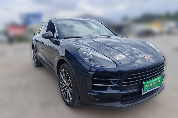 Used Porsche Macan 2020 Macan 2.0T Front Right 45 Deg