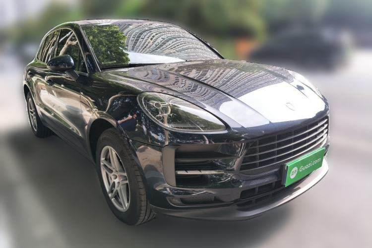 Used Porsche Macan 2020 Macan 2.0T Front Right 45 Deg