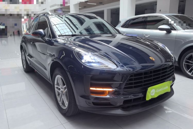 Used Porsche Macan 2020 Macan 2.0T Front Right 45 Deg