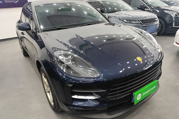Used Porsche Macan 2020 Macan 2.0T Front Right 45 Deg