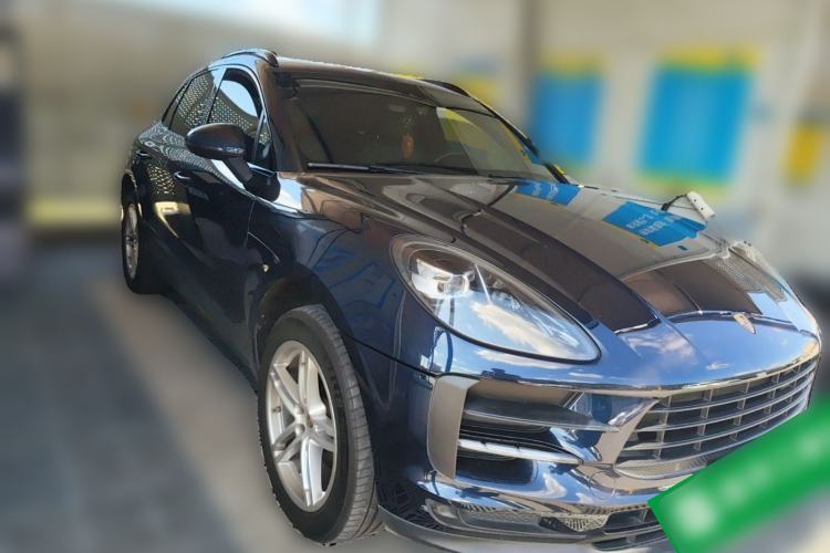 Used Porsche Macan 2020 Macan 2.0T Front Right 45 Deg