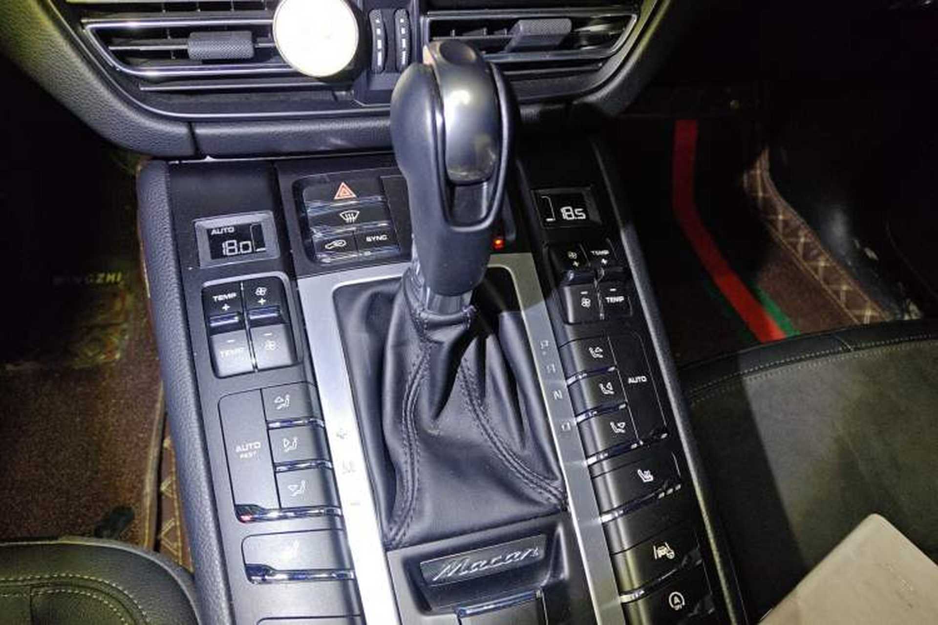 Used Porsche Macan 2020 Macan 2.0T Gear Lever