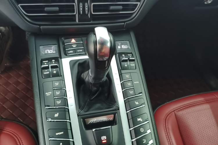 Used Porsche Macan 2020 Macan 2.0T Gear Lever