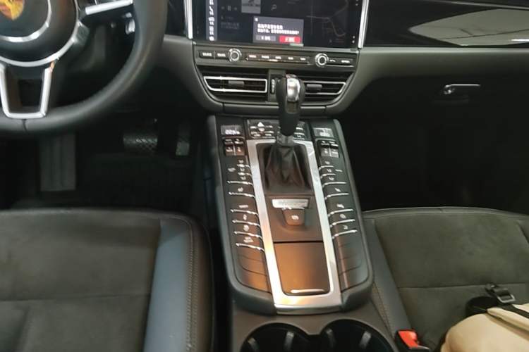 Used Porsche Macan 2020 Macan 2.0T Gear Lever