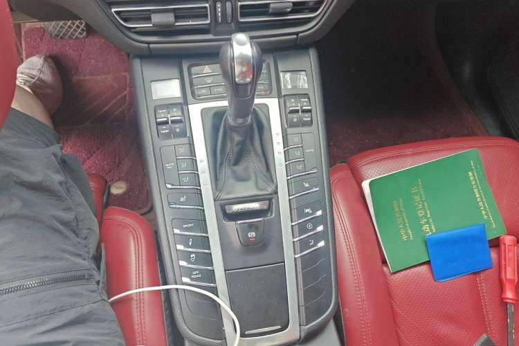 Used Porsche Macan 2020 Macan 2.0T Gear Lever