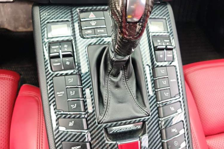 Used Porsche Macan 2020 Macan 2.0T Gear Lever