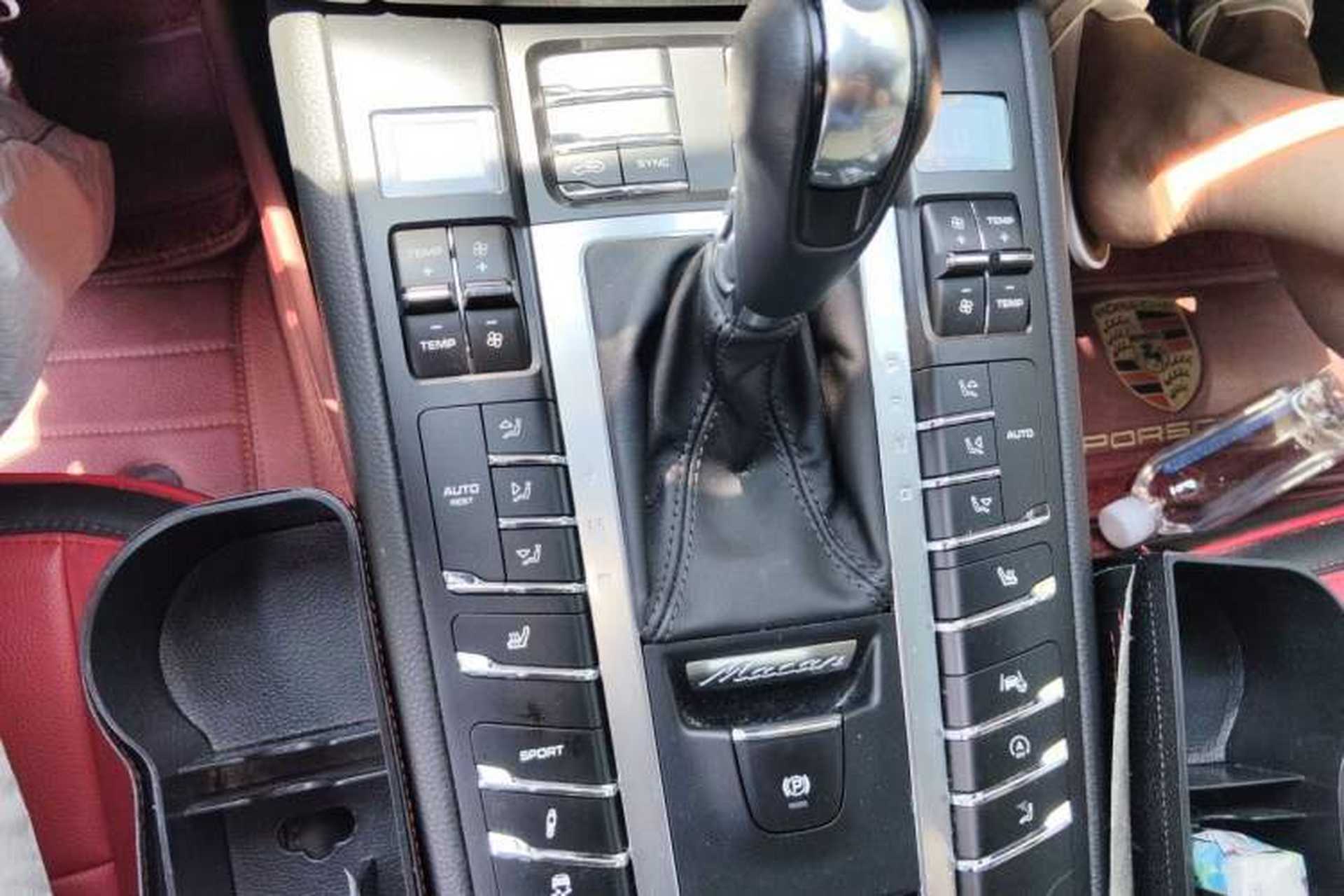 Used Porsche Macan 2020 Macan 2.0T Gear Lever