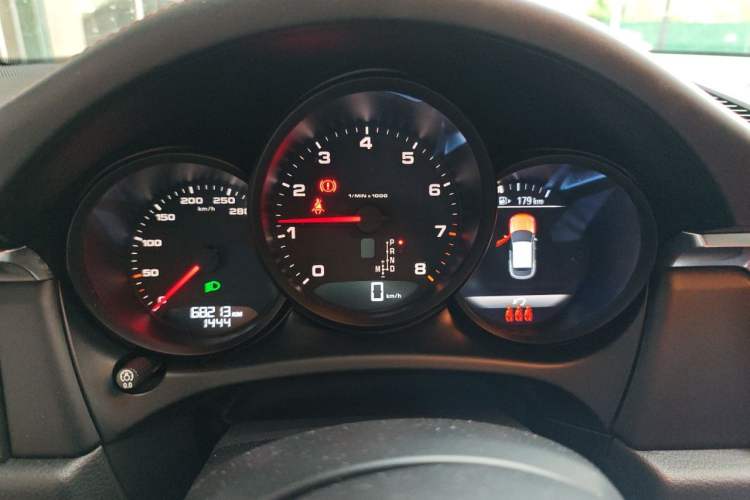 Used Porsche Macan 2020 Macan 2.0T Instrument Cluster