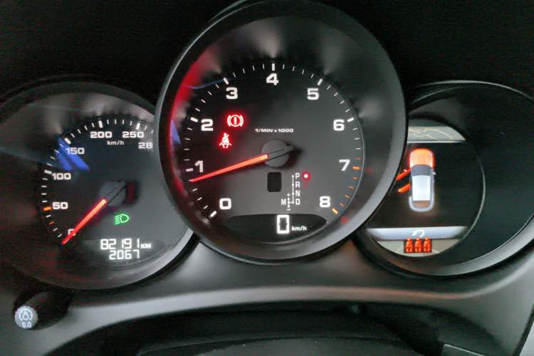 Used Porsche Macan 2020 Macan 2.0T Instrument Cluster