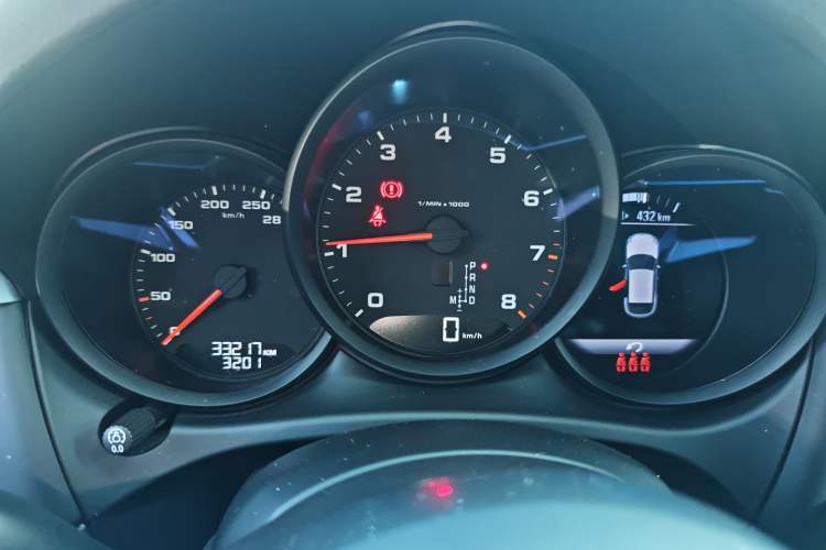 Used Porsche Macan 2020 Macan 2.0T Instrument Cluster