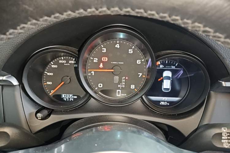 Used Porsche Macan 2020 Macan 2.0T Instrument Cluster