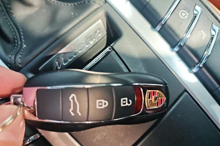 Used Porsche Macan 2020 Macan 2.0T Interior 1