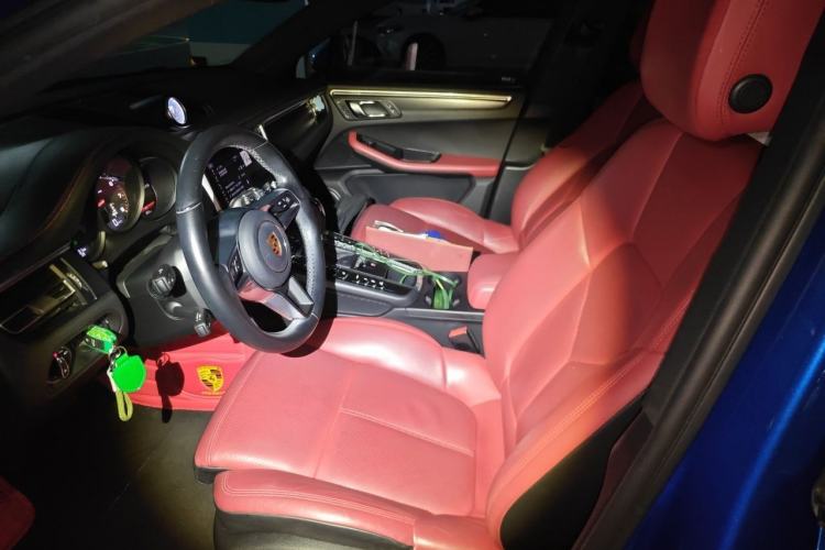 Used Porsche Macan 2020 Macan 2.0T Left Front Seat