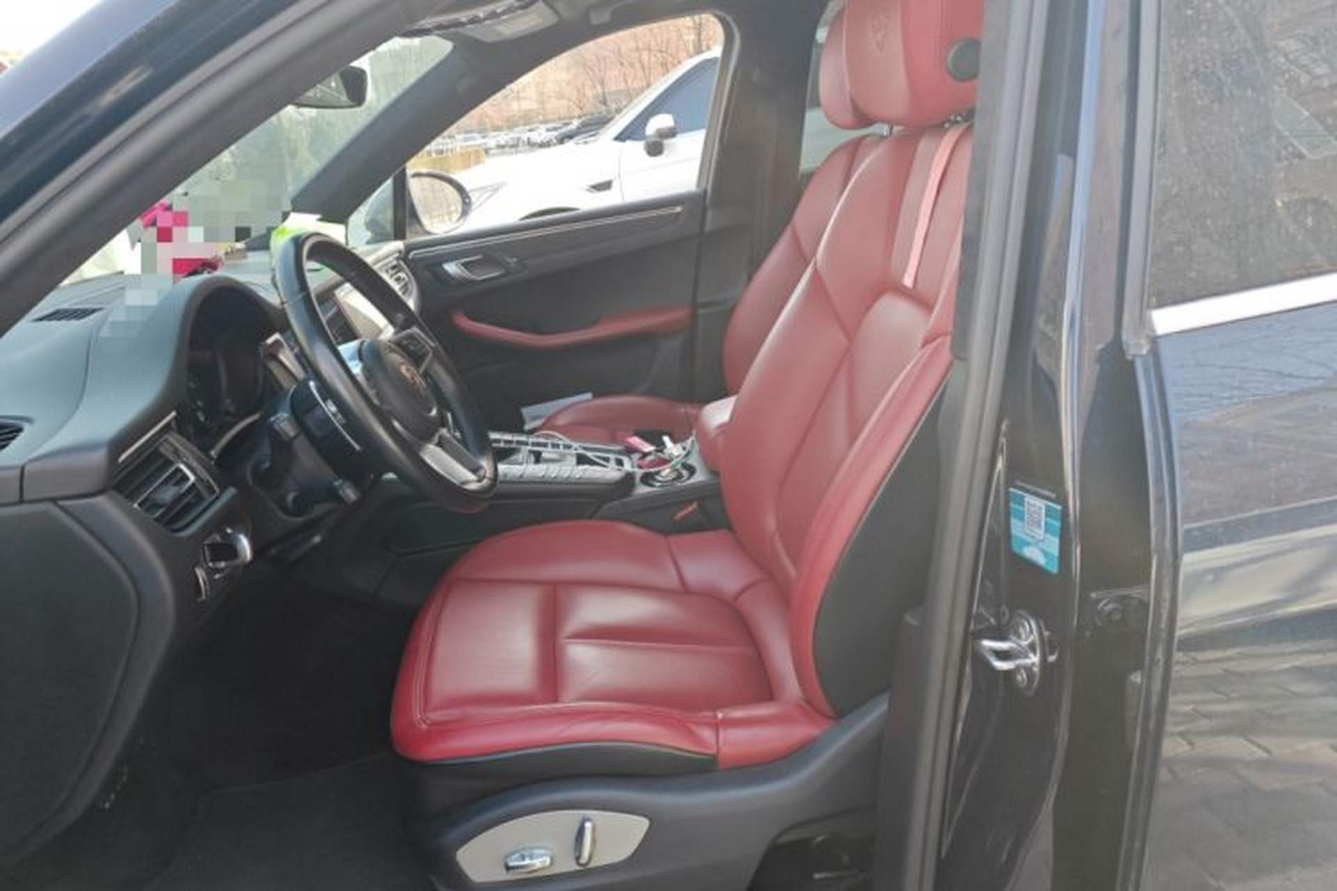 Used Porsche Macan 2020 Macan 2.0T Left Front Seat