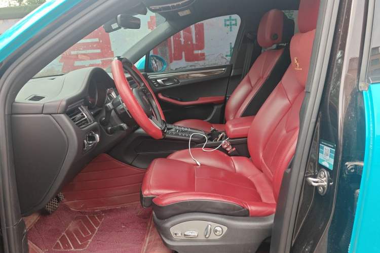 Used Porsche Macan 2020 Macan 2.0T Left Front Seat