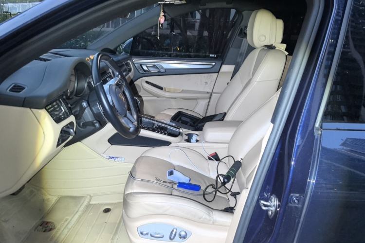 Used Porsche Macan 2020 Macan 2.0T Left Front Seat