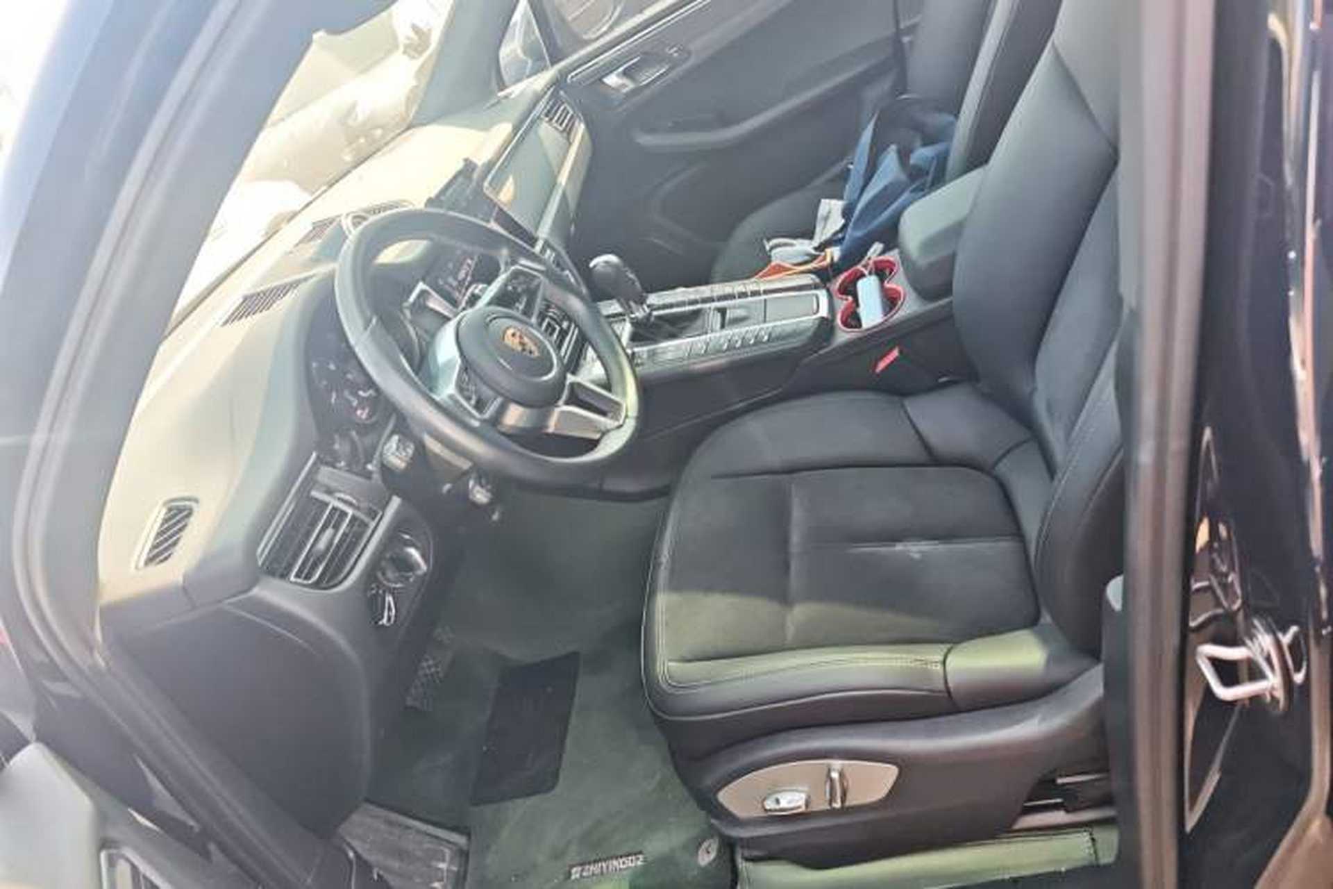 Used Porsche Macan 2020 Macan 2.0T Left Front Seat