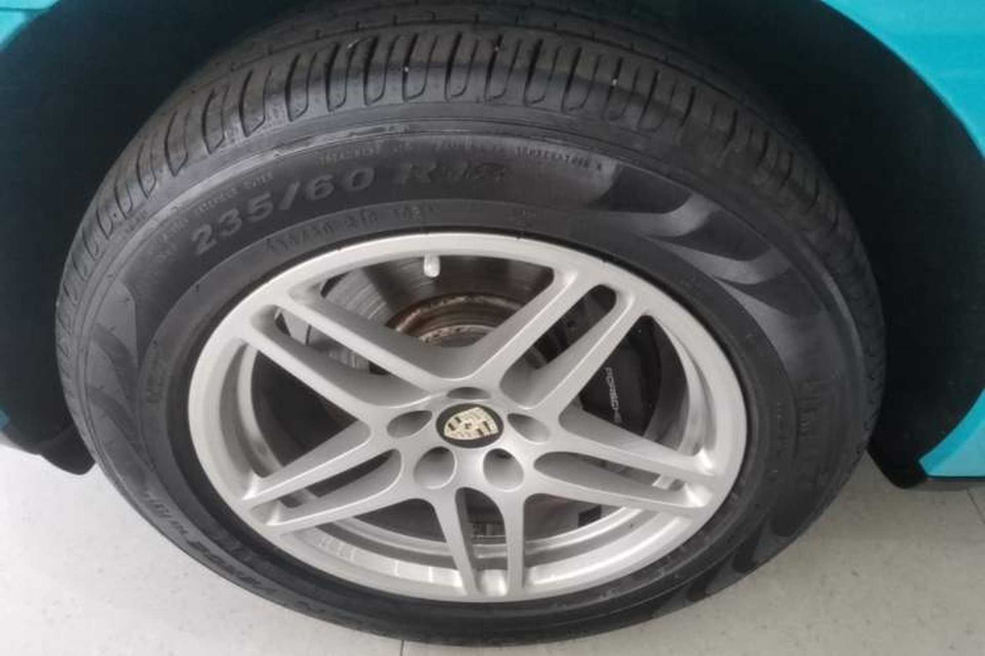 Used Porsche Macan 2020 Macan 2.0T Left Front Wheel Hub