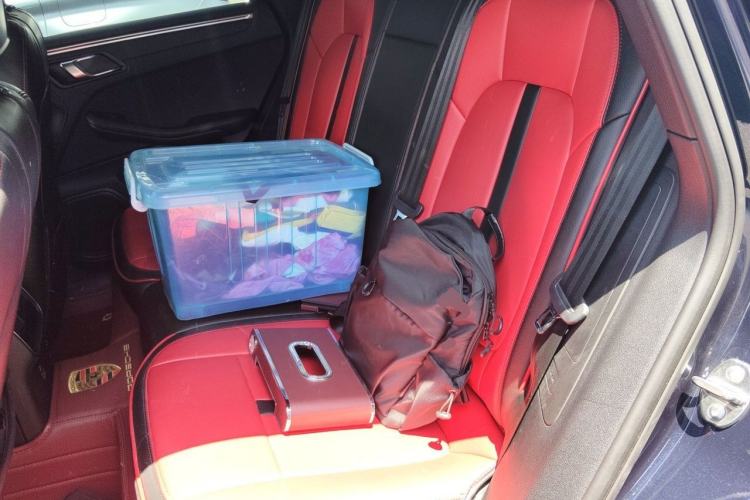 Used Porsche Macan 2020 Macan 2.0T Left Rear Seat
