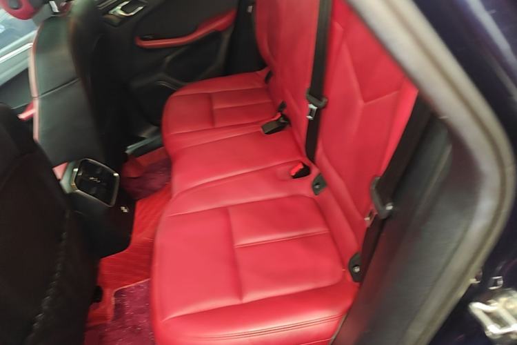 Used Porsche Macan 2020 Macan 2.0T Left Rear Seat