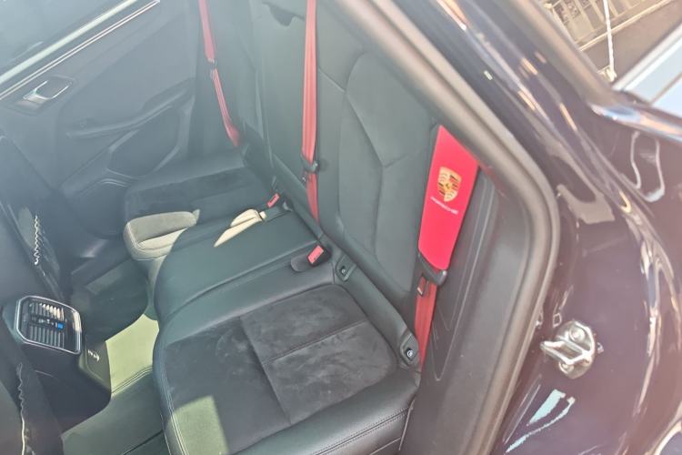 Used Porsche Macan 2020 Macan 2.0T Left Rear Seat