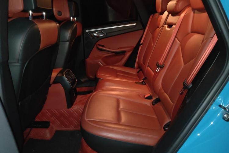 Used Porsche Macan 2020 Macan 2.0T Left Rear Seat